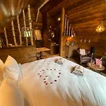 Chalet Aqualodge Insolite Ermeton-sur-Biert