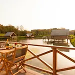 Alpehytte Aqualodge Insolite Ermeton-sur-Biert