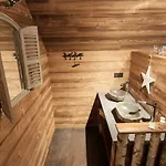 Chalet Aqualodge Insolite Ermeton-sur-Biert