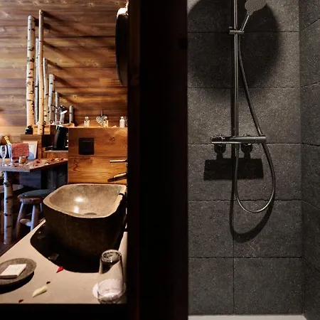 Aqualodge Insolite