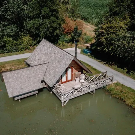 Aqualodge Insolite Шале Ermeton-sur-Biert