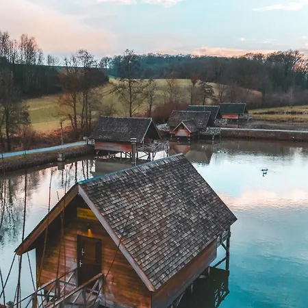 Aqualodge Insolite Chalet Ermeton-sur-Biert
