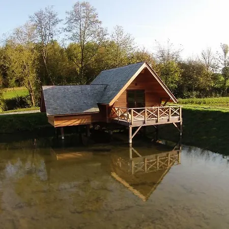 Aqualodge Insolite Chalet *