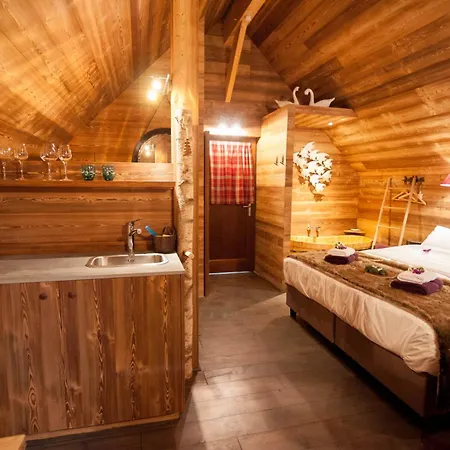 Aqualodge Insolite * Ermeton-sur-Biert