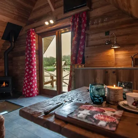 Aqualodge Insolite *